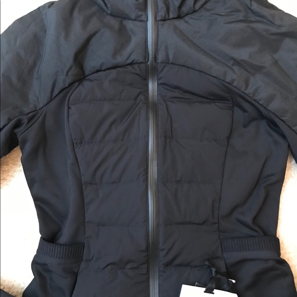 NWT Lululemon Down for it All Puffer Jacket Sz 0 - Picture 4 of 7